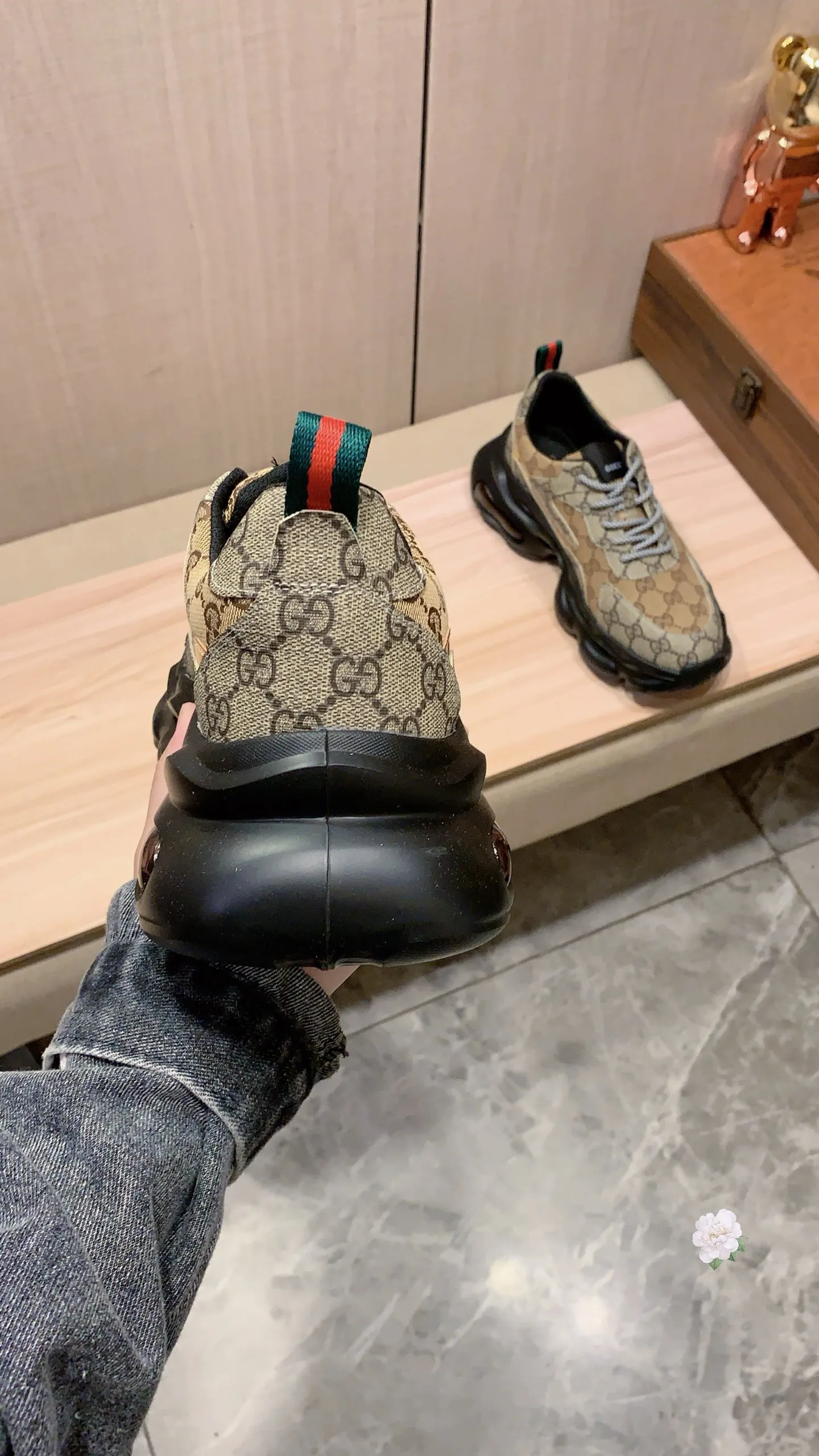 Men's men's shoes💰460💰💰🎩🎩[Lightning][Lightning] "Gucci*" latest • popular casual shoes, top brand [seduce] luxury ~ purchasing agency, top ~ quality. [Strong] The upper is made of imported breathable cowhide with material ➕ breathable sheepskin feet (•) and fine workmanship. The original stylish and stylish soft rubber wear-resistant and non-slip outsole is light and comfortable on the feet. The real thing looks better when photographed. 012: code: 38-44, 4️⃣ colors selected
